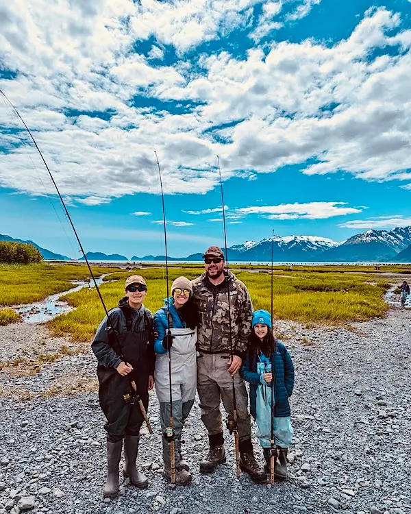 earth-by-foot-family-fishing